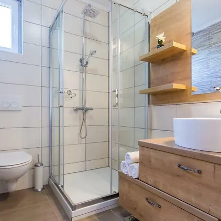 Дом отдыха Mulberry Milohnici