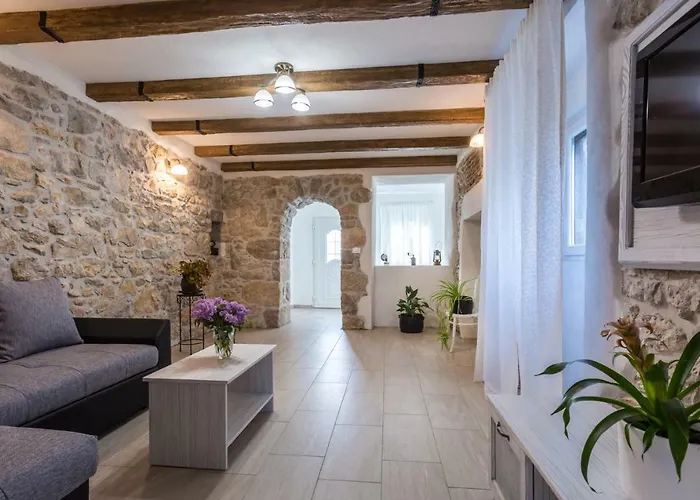 Mulberry בית נופש Milohnici