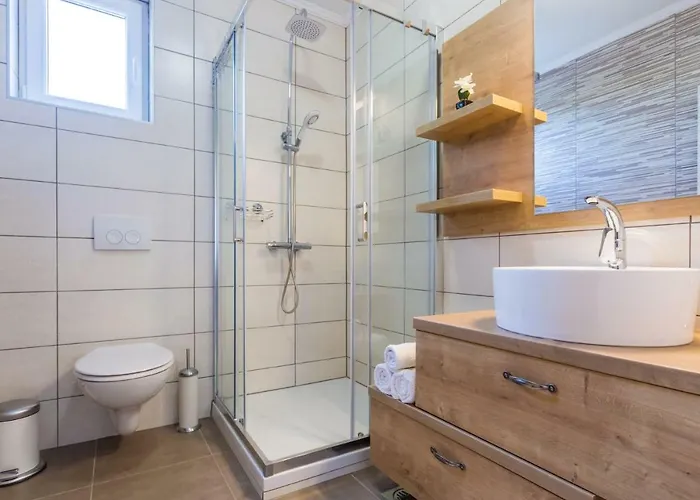 בית נופש Mulberry Milohnici